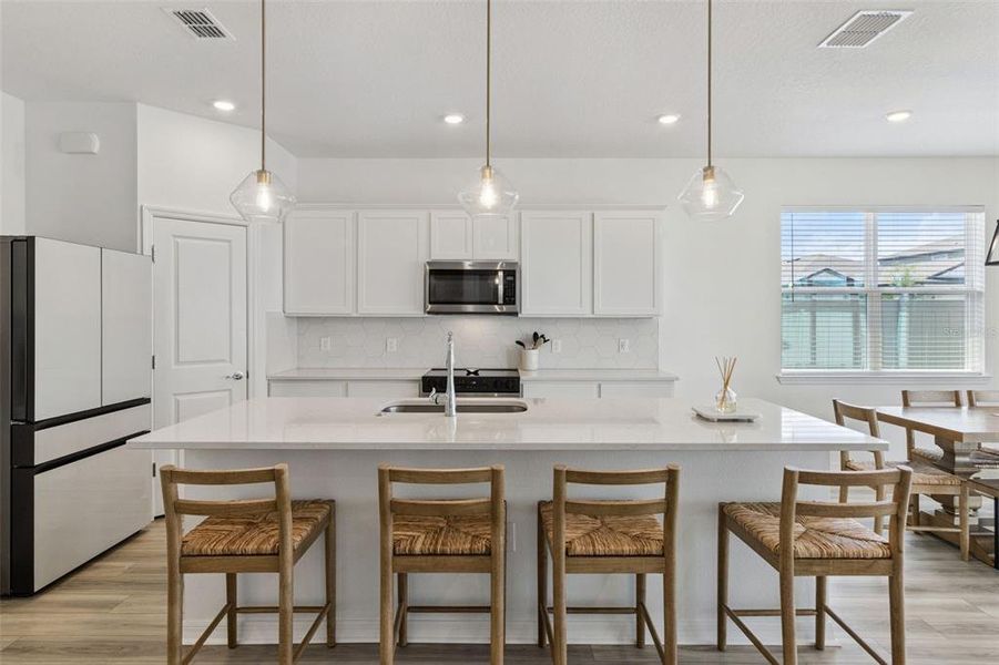 Furnished interior view inside a new home in , Lake Alfred (Image 10).