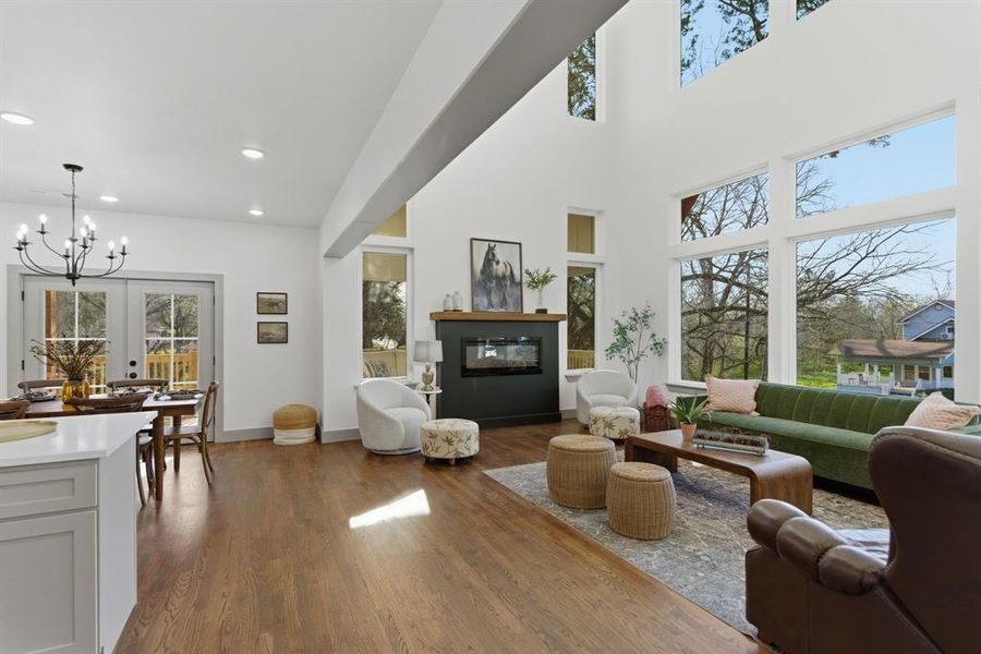 Furnished interior view inside a new home in , Denison (Image 7).