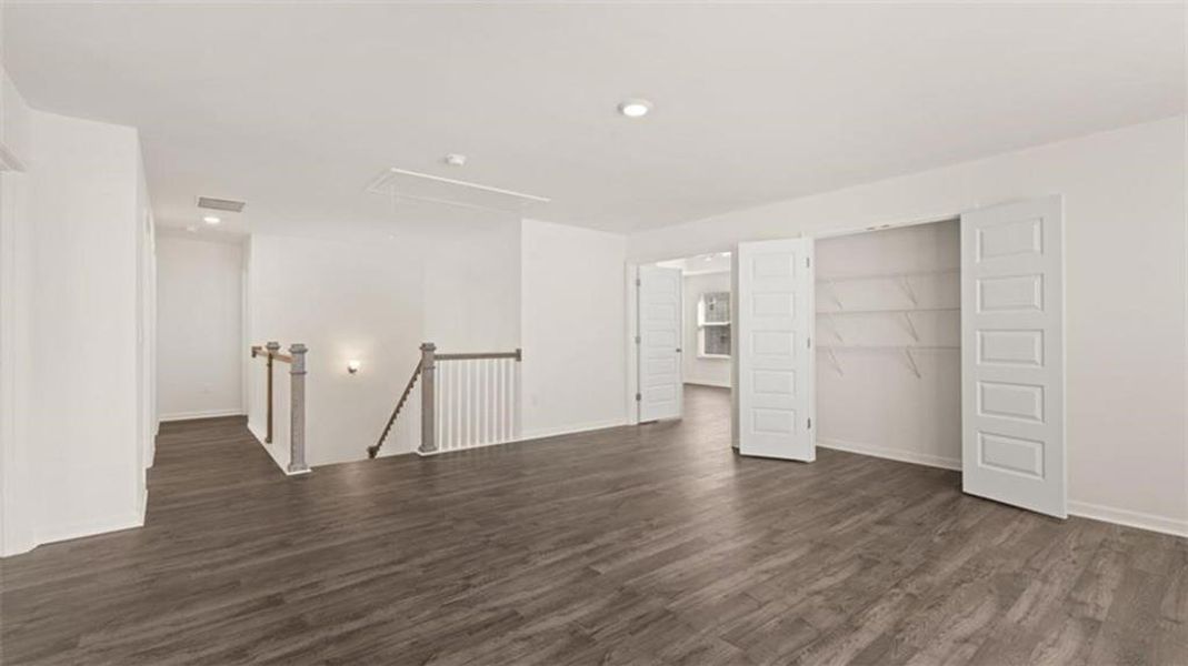 Spacious, unfurnished interior of a new home in Westland, Bogart (Image 19). Spacious, unfurnished interior of a new home in Westland, Bogart (Image 19).