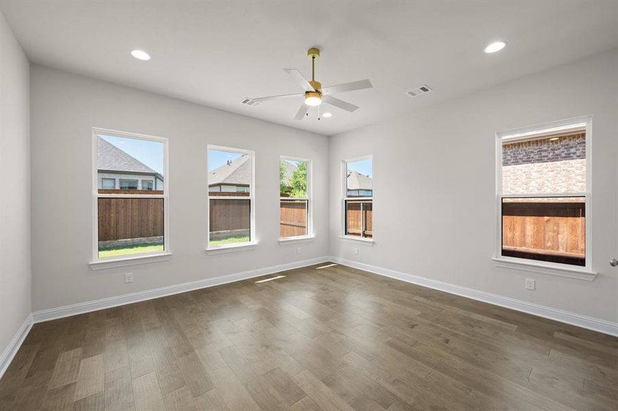 Spacious, unfurnished interior of a new home in BridgeWater - Phase 1, Midlothian (Image 24).