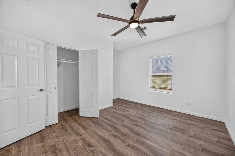Spacious, unfurnished interior of a new home in , Texas City (Image 20). Spacious, unfurnished interior of a new home in , Texas City (Image 20).
