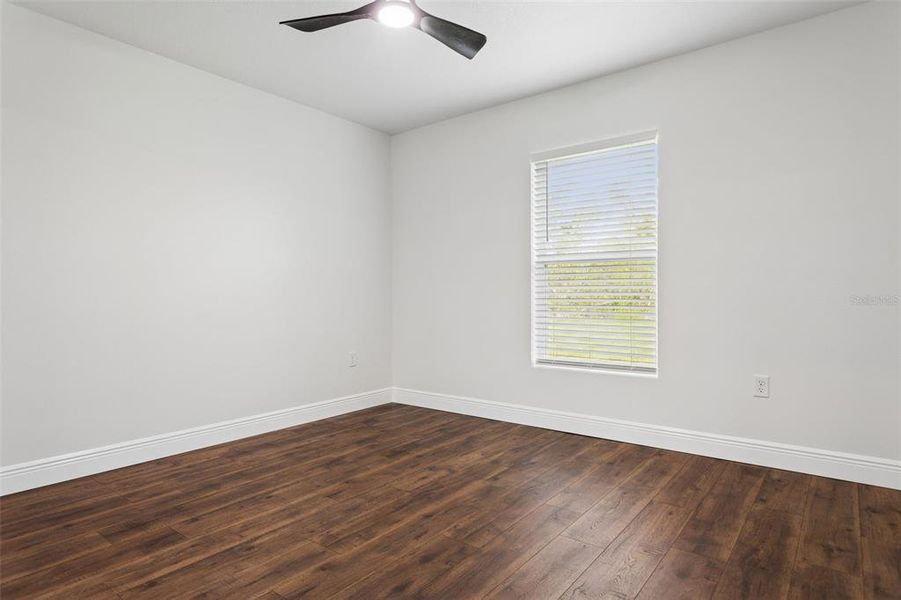 Spacious, unfurnished interior of a new home in , Weeki Wachee (Image 12).