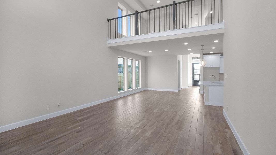 Spacious, unfurnished interior of a new home in Grand Central Park, Conroe (Image 11).