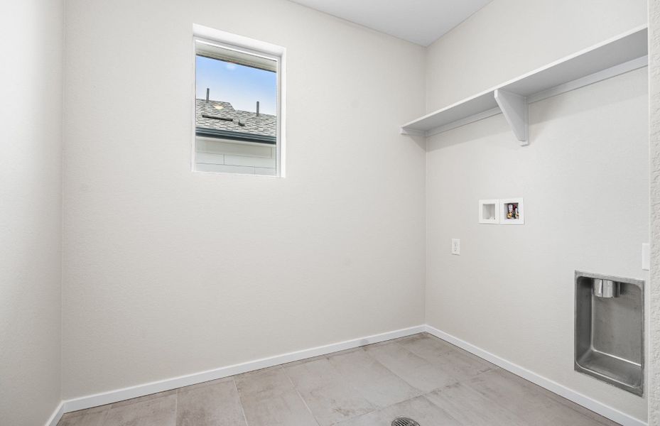 Spacious, unfurnished interior of a new home in Barefoot Village, Firestone (Image 42). Spacious, unfurnished interior of a new home in Barefoot Village, Firestone (Image 42).