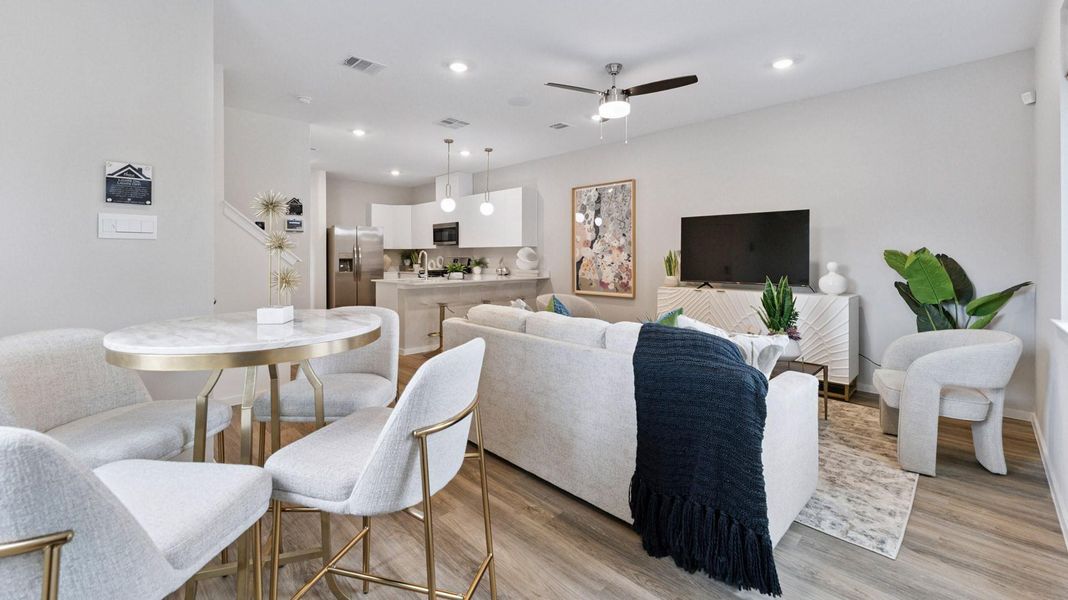 Furnished interior view inside a new home in Mansfield Estates, Houston (Image 7).