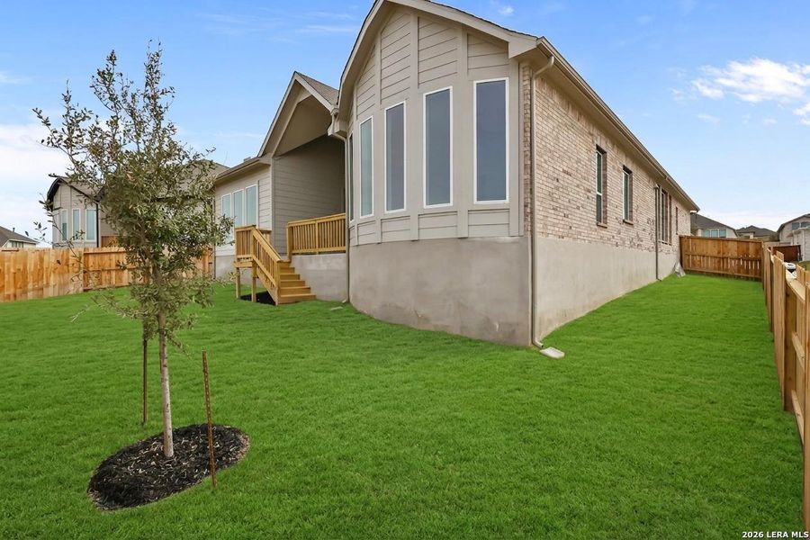 Exterior details and patio area of a home in Homestead, Schertz (Image 4).