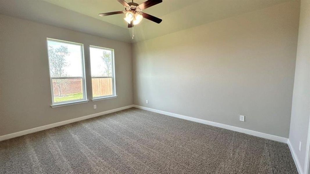 Spacious, unfurnished interior of a new home in Rock Creek Ranch, Fort Worth (Image 11). Spacious, unfurnished interior of a new home in Rock Creek Ranch, Fort Worth (Image 11).