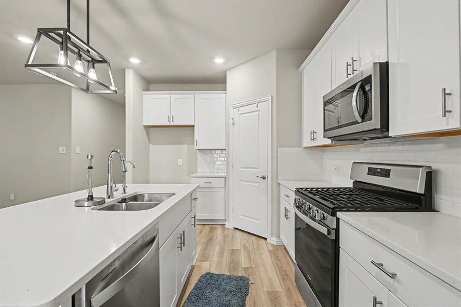Furnished interior view inside a new home in Palmilla Springs - Classic Series, Fort Worth (Image 18).