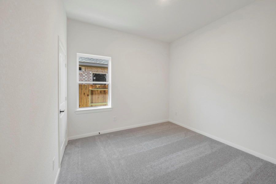 Spacious, unfurnished interior of a new home in The Grand Prairie 50’, Hockley (Image 20).