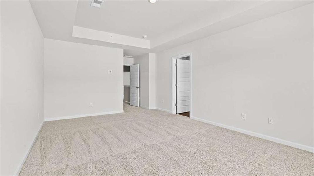 Spacious, unfurnished interior of a new home in Echo Glen, Stockbridge (Image 25).