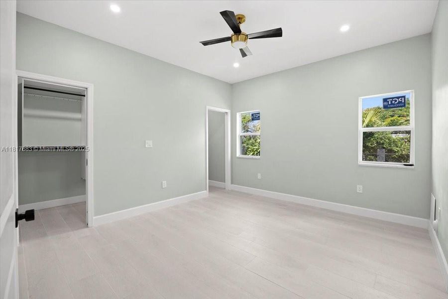 Spacious, unfurnished interior of a new home in , West Palm Beach (Image 27).