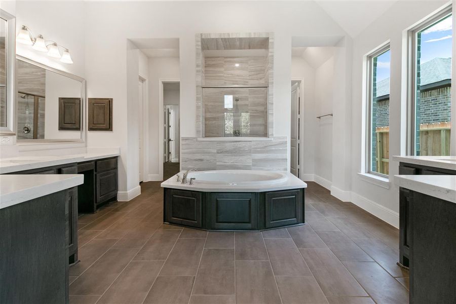 4,309sf New Home in Richmond, TX. - Slide 22 4,309sf New Home in Richmond, TX. - Slide 22