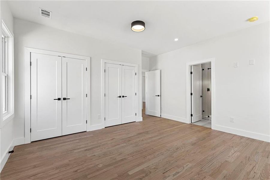 Spacious, unfurnished interior of a new home in , Atlanta (Image 43).