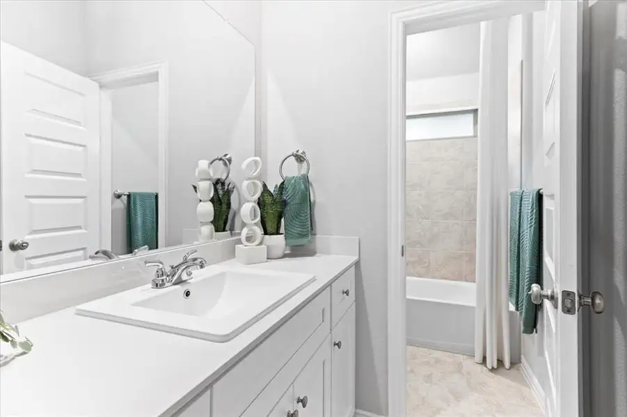 Furnished interior view inside a new home in Avondale, Fate (Image 7).