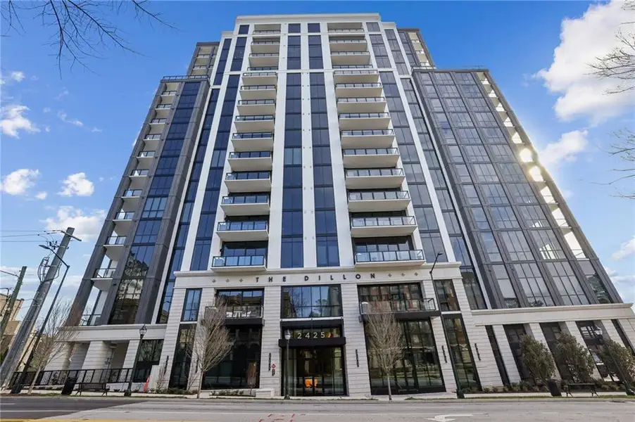 Condo located in Atlanta, GA showcasing its design and architecture (Image 2). Condo located in Atlanta, GA showcasing its design and architecture (Image 2).