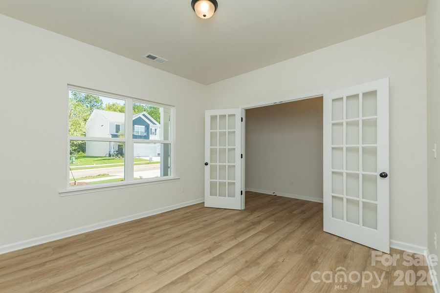 Spacious, unfurnished interior of a new home in Winecoff, Salisbury (Image 15).