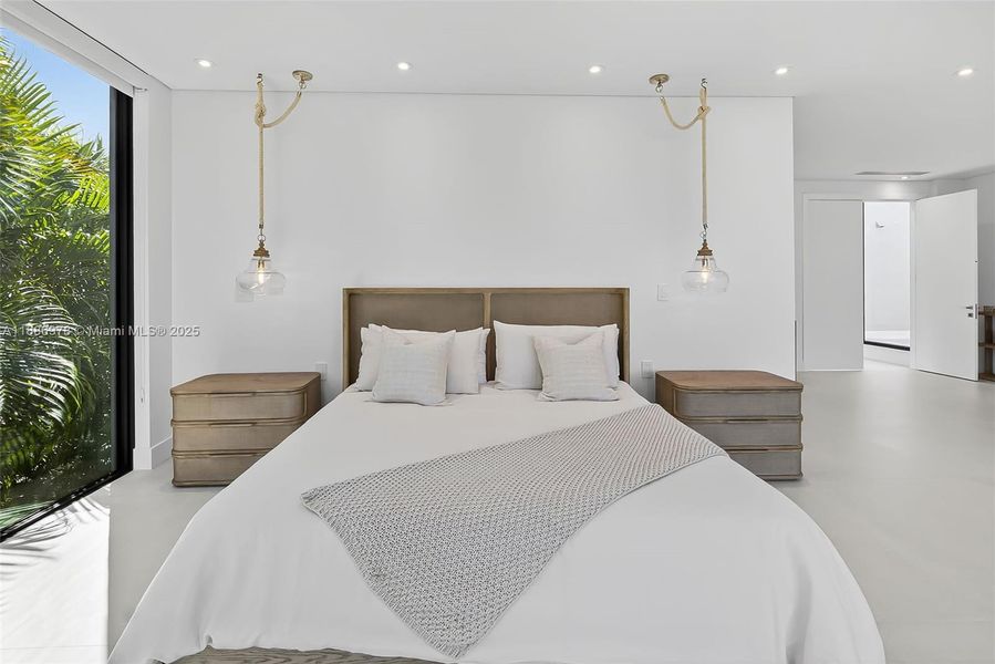 Furnished interior view inside a new home in , Fort Lauderdale (Image 37).