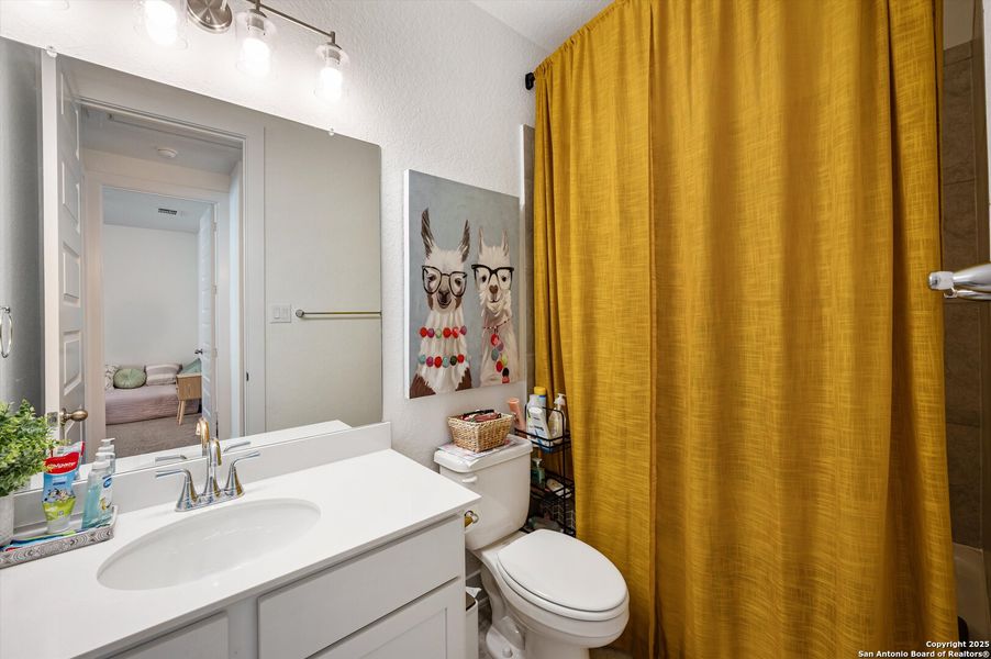 Furnished interior view inside a new home in Mesa Western, Cibolo (Image 11).