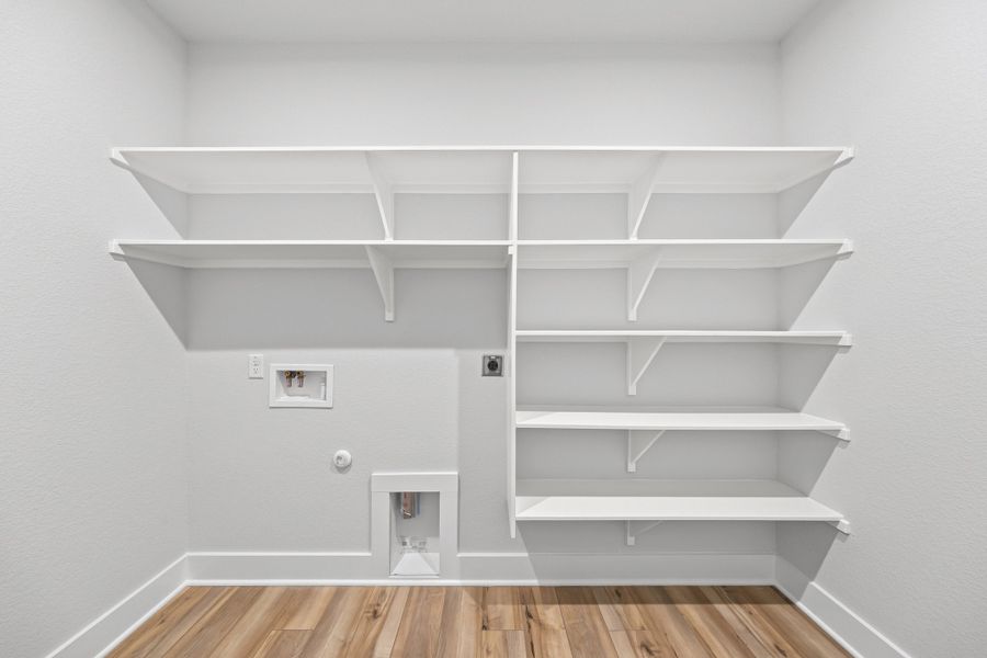Spacious, unfurnished interior of a new home in Three Creeks, Belton (Image 9). Spacious, unfurnished interior of a new home in Three Creeks, Belton (Image 9).