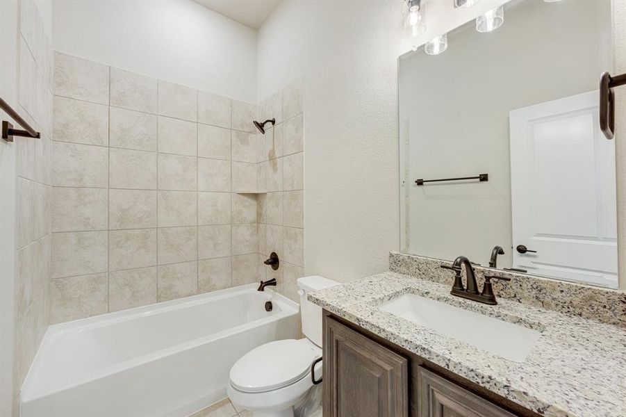 Furnished interior view inside a new home in Hampton Park, Glenn Heights (Image 6). Furnished interior view inside a new home in Hampton Park, Glenn Heights (Image 6).
