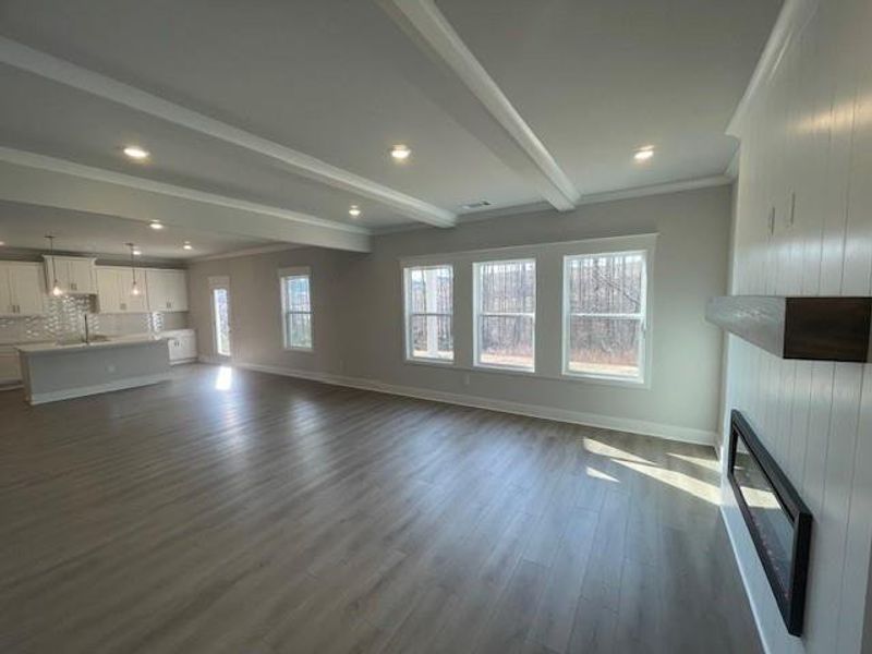 Spacious, unfurnished interior of a new home in Ponderosa Farms Estates, Gainesville (Image 22).