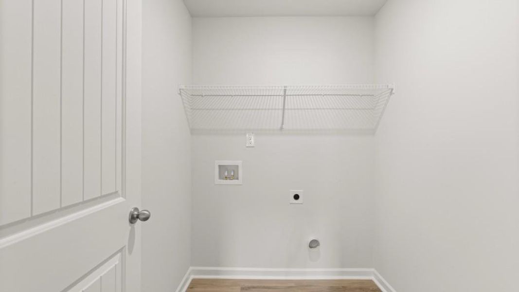 Spacious, unfurnished interior of a new home in Northwoods at Mirror Lake, Villa Rica (Image 14).