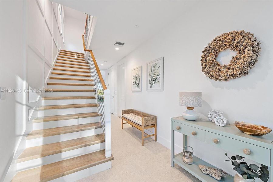Furnished interior view inside a new home in , Fort Pierce (Image 25).