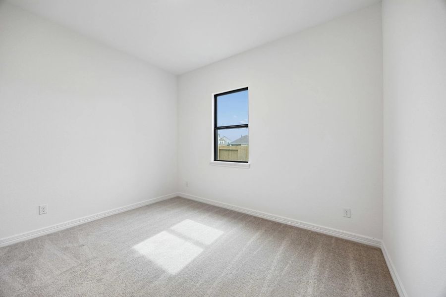 Spacious, unfurnished interior of a new home in Bergamo, Katy (Image 18).