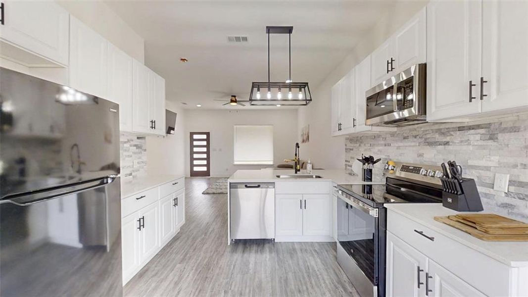 Furnished interior view inside a new home in , Granbury (Image 8).