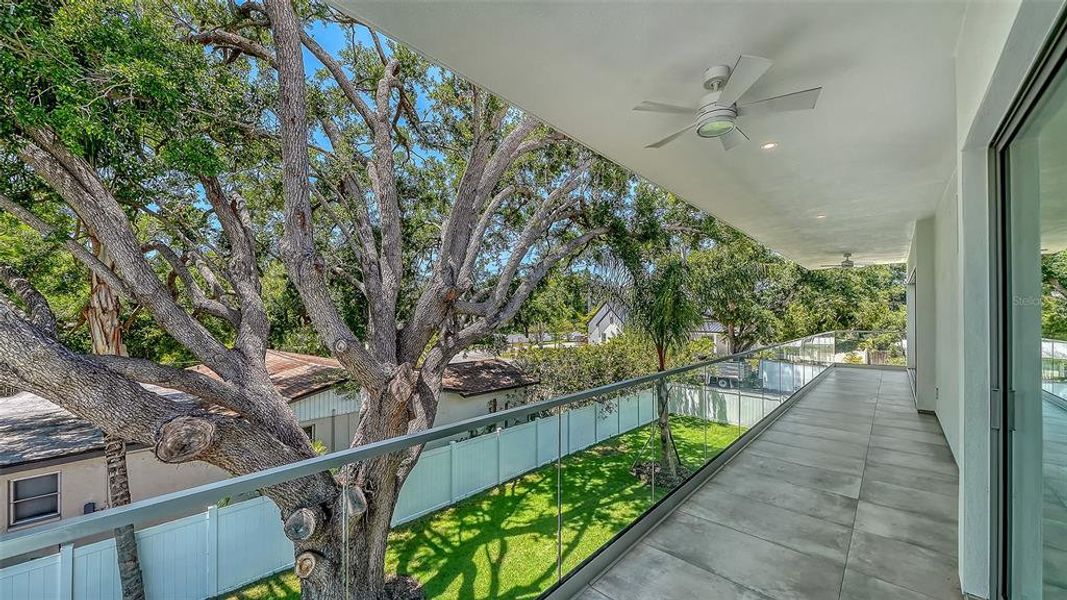 Exterior details and patio area of a home in , Sarasota (Image 4).