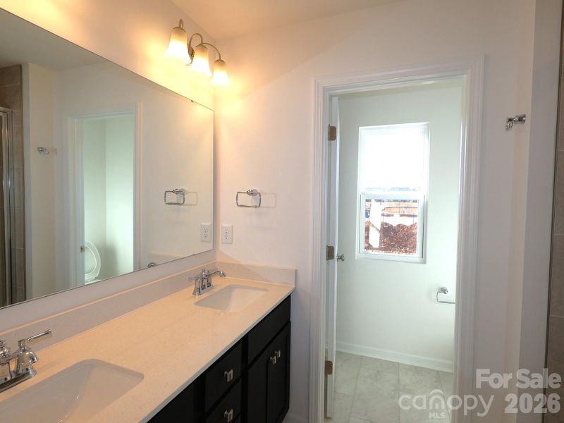 Owners bathroom Owners bathroom