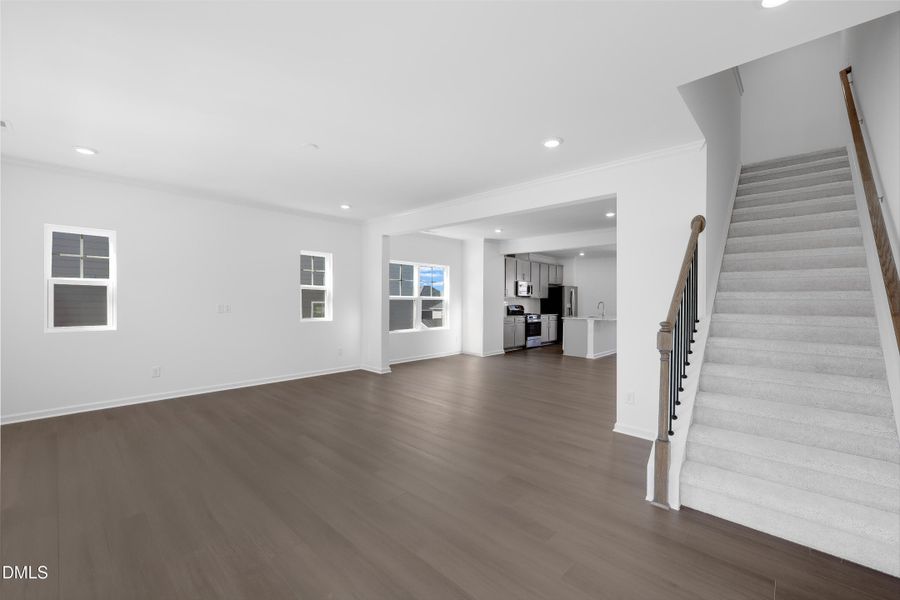 SUN_Stoneriver_Pic_Bradley_Great_1of4