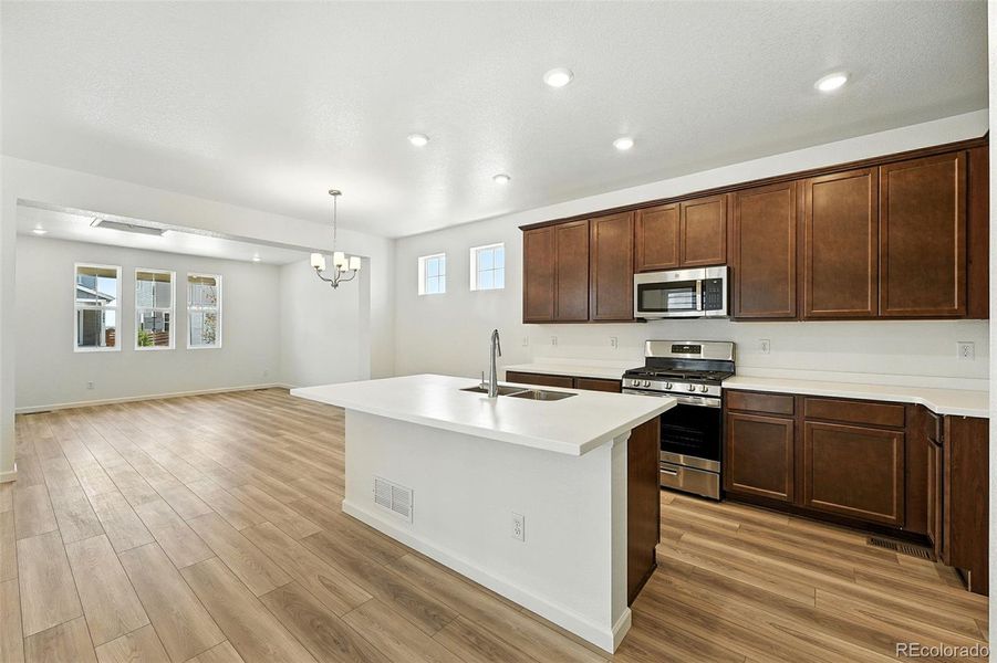 3324 N Catawba ~ Ready Now