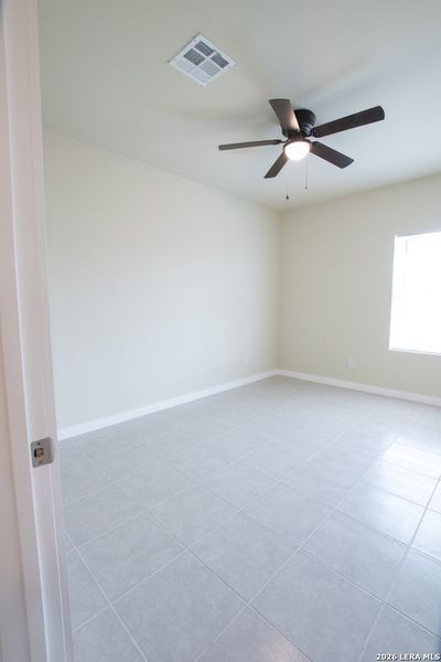 Spacious, unfurnished interior of a new home in , New Braunfels (Image 14).