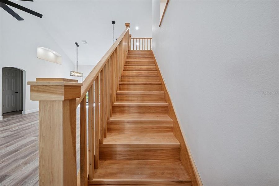 Spacious, unfurnished interior of a new home in , Bell (Image 22).