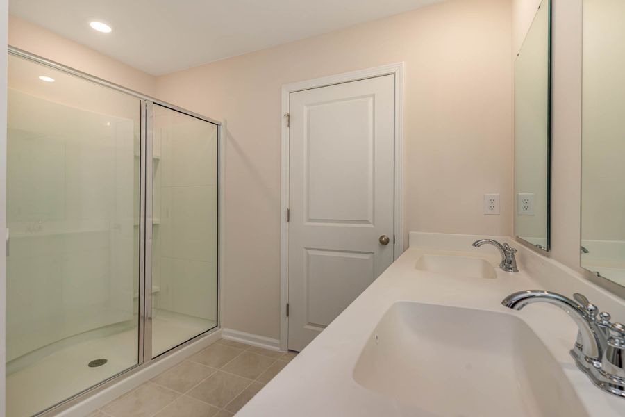 Representative furnished interior of a home built from the HAYDEN by D.R. Horton in Island Green, Myrtle Beach (Image 4).