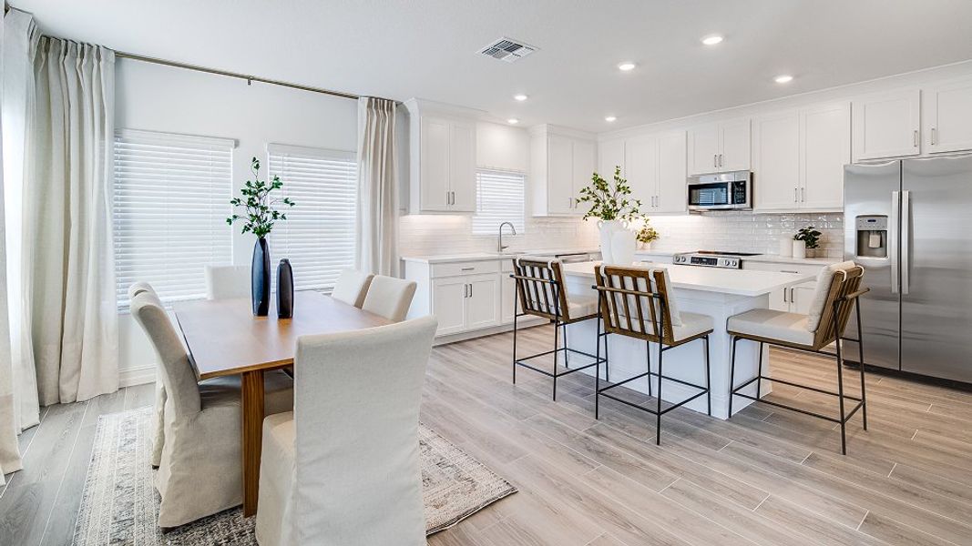 2411 Flagler Dining 1of2 F2 Base3