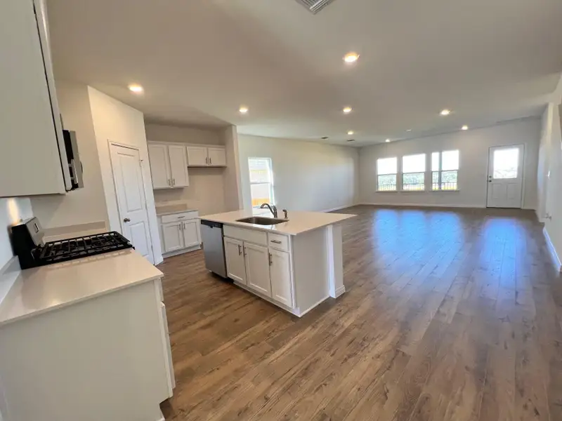 Furnished interior view inside a new home in Rosenbusch Ranch, Leander (Image 5). Furnished interior view inside a new home in Rosenbusch Ranch, Leander (Image 5).