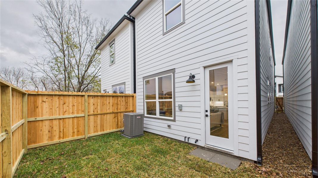 Exterior details and patio area of a home in , Houston (Image 27).