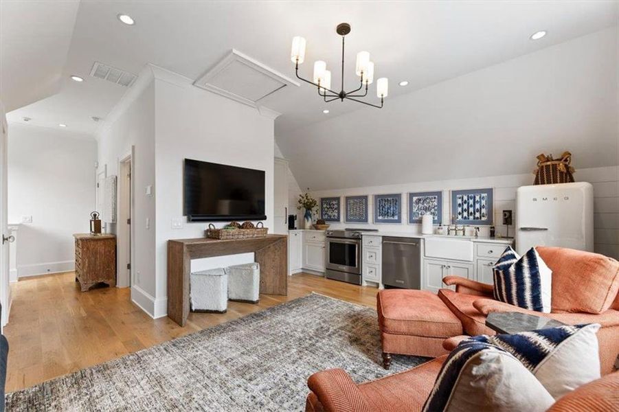 Furnished interior view inside a new home in , Roswell (Image 74).