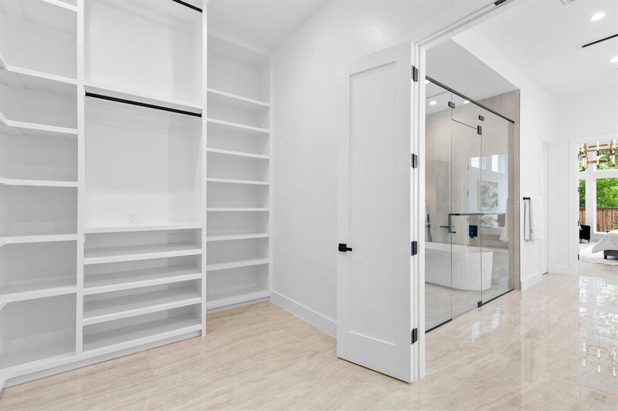 Furnished interior view inside a new home in , Dallas (Image 16). Furnished interior view inside a new home in , Dallas (Image 16).