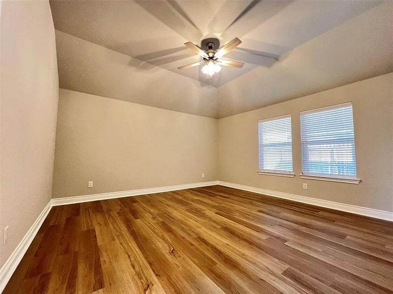 Spacious, unfurnished interior of a new home in , Greenville (Image 16).