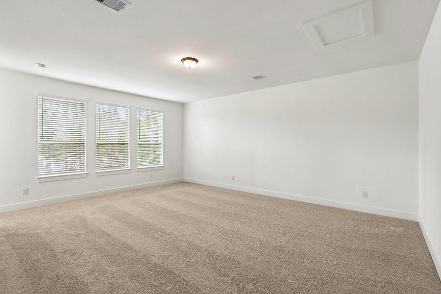 Spacious, unfurnished interior of a new home in The Highlands, Porter (Image 19).