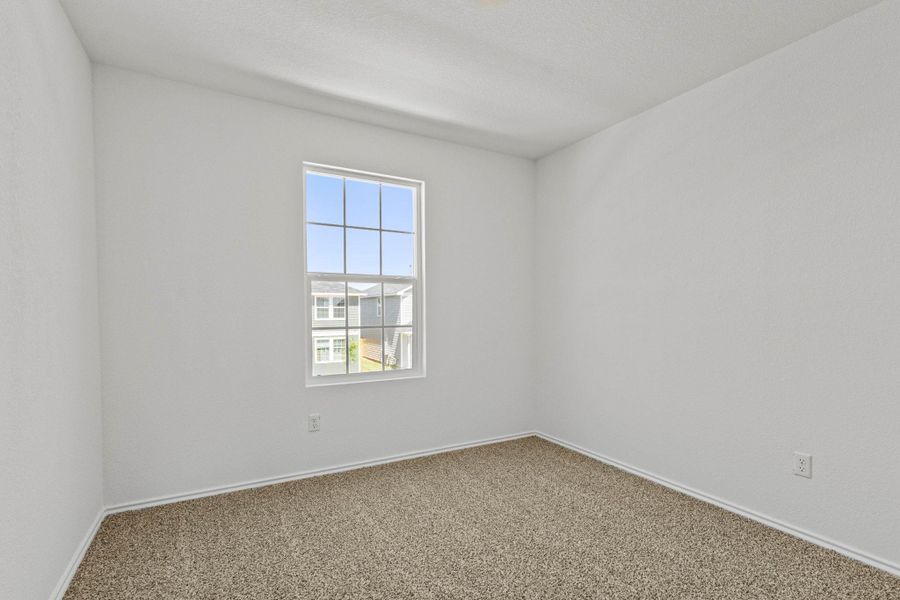 Spacious, unfurnished interior of a new home in Valverde, Bastrop (Image 26).