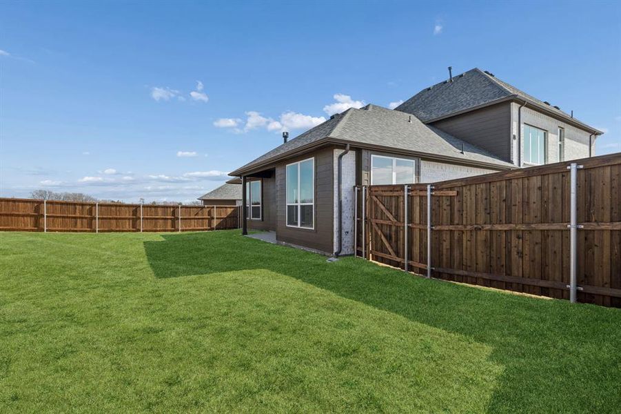 Exterior details and patio area of a home in Venetian, Weston (Image 3).