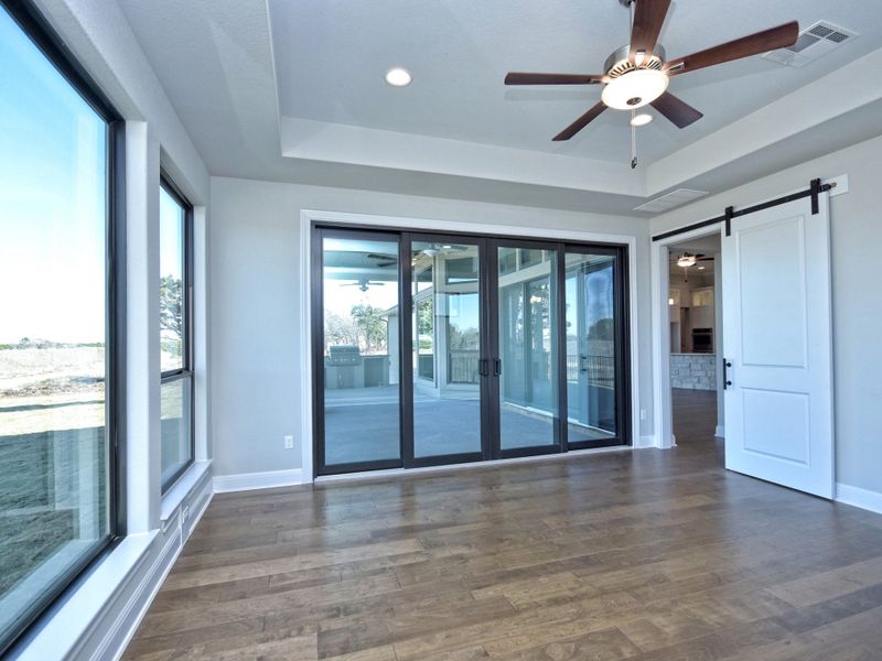 Representative unfurnished interior of a home built from the San Simeon I by Giddens Homes in Clearwater Ranch, Liberty Hill (Image 474).