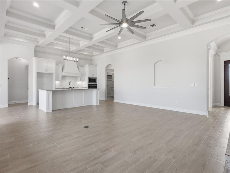 Spacious, unfurnished interior of a new home in , Weatherford (Image 35).