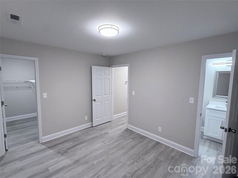 Spacious, unfurnished interior of a new home in , Mooresville (Image 41).