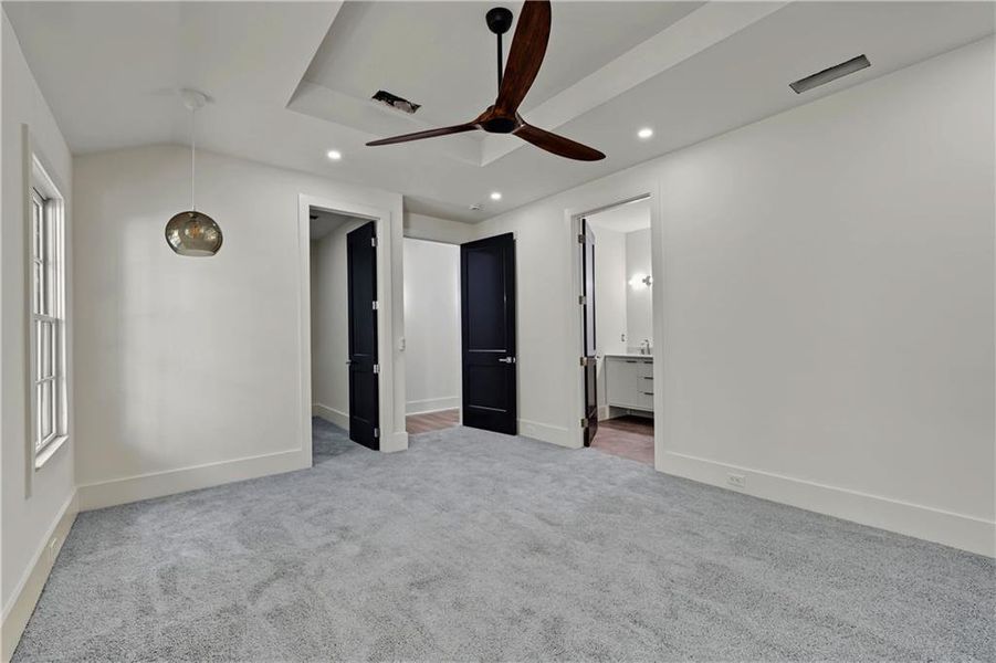 Spacious, unfurnished interior of a new home in , Atlanta (Image 26). Spacious, unfurnished interior of a new home in , Atlanta (Image 26).