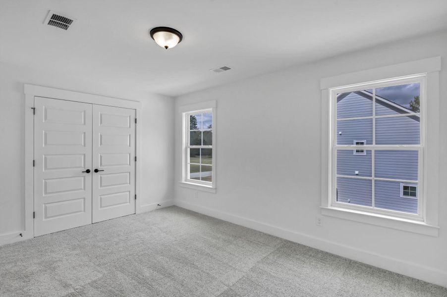 Spacious, unfurnished interior of a new home in Clubside Reserve at Summerlake, Lexington (Image 35). Spacious, unfurnished interior of a new home in Clubside Reserve at Summerlake, Lexington (Image 35).